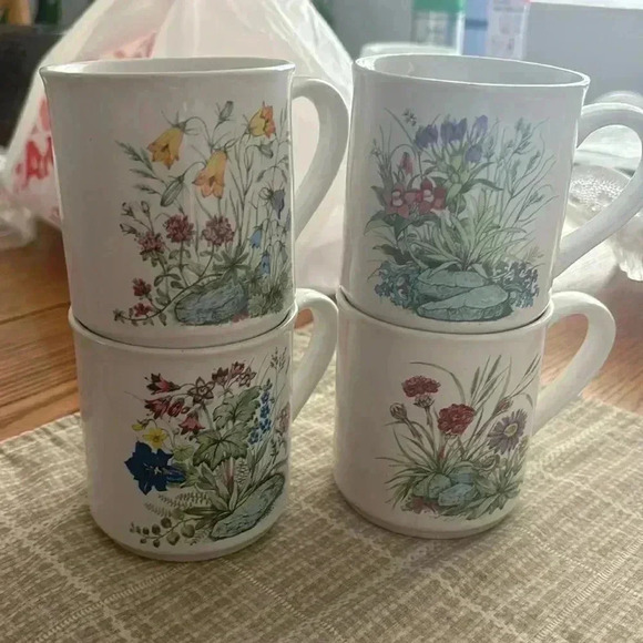 Other - NWOT small coffee cup